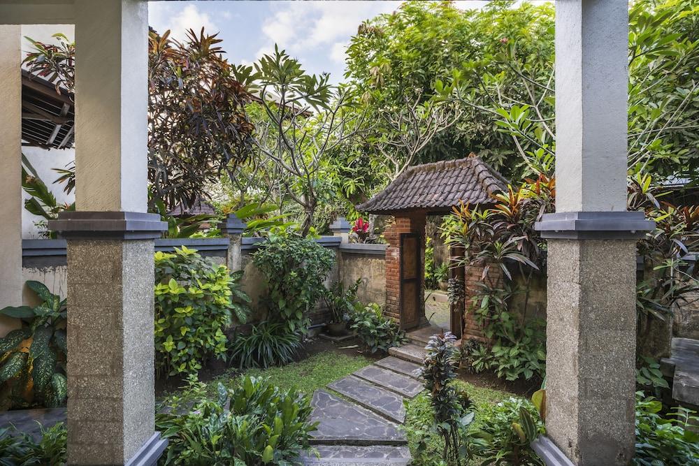 Bali Ayu Hotel & Villas Kuta Lombok Εξωτερικό φωτογραφία